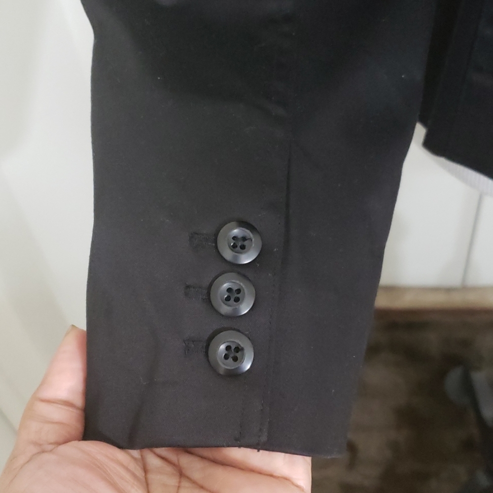 Blazer - Picture 5 of 6